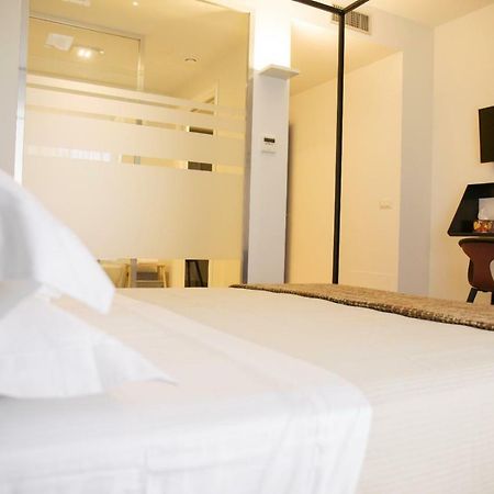 Seasily - B&B Yourself ซัฟเฟรานา เอตเนอา ภายนอก รูปภาพ